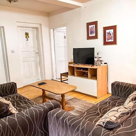 Yeti Guest House Mavrovo Bagian luar foto