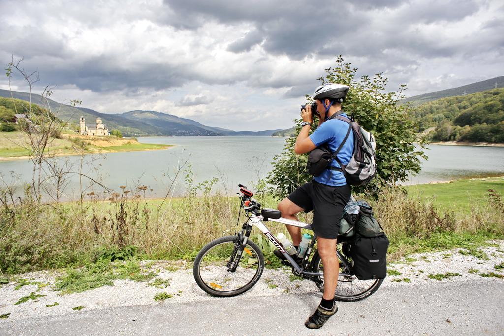 Yeti Guest House Mavrovo Bagian luar foto