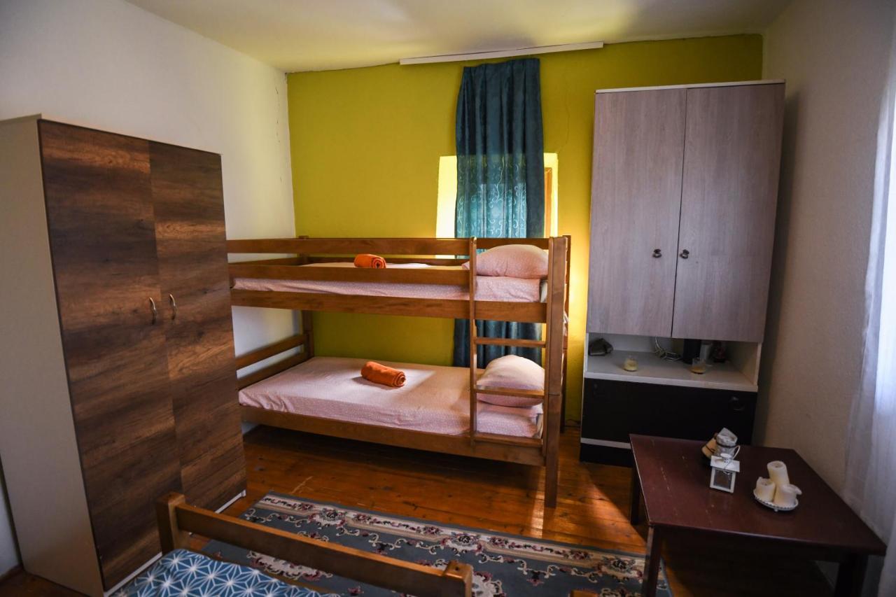 Yeti Guest House Mavrovo Bagian luar foto